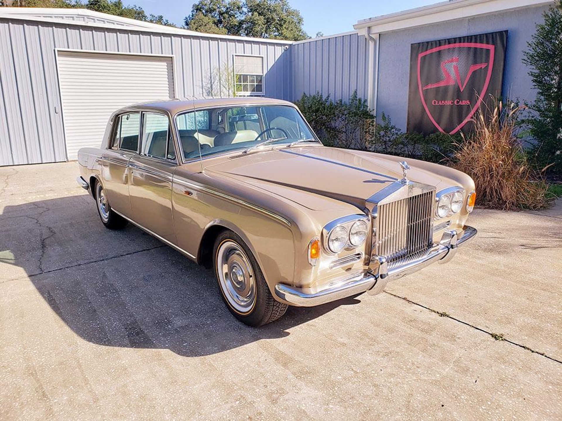 1967 RollsRoyce Silver Shadow technical and mechanical specifications